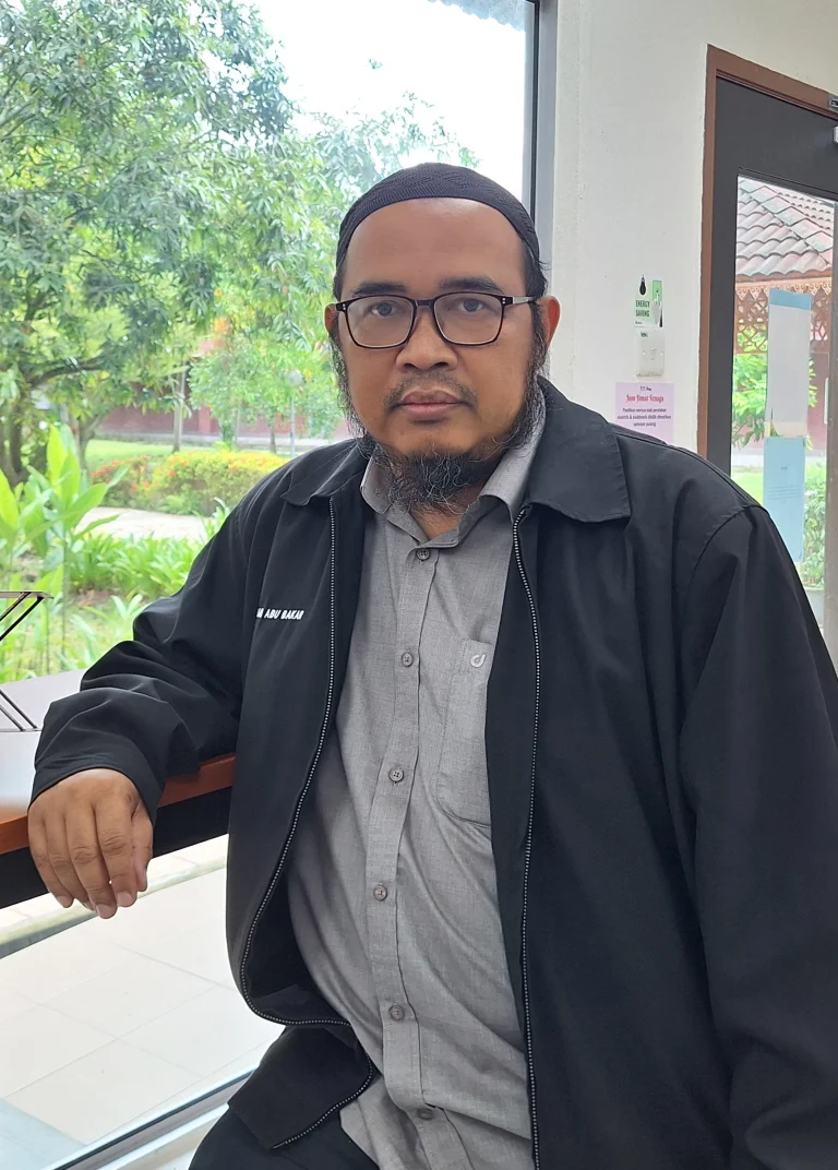 Associate Professor Dr. Elmi bin Abu Bakar