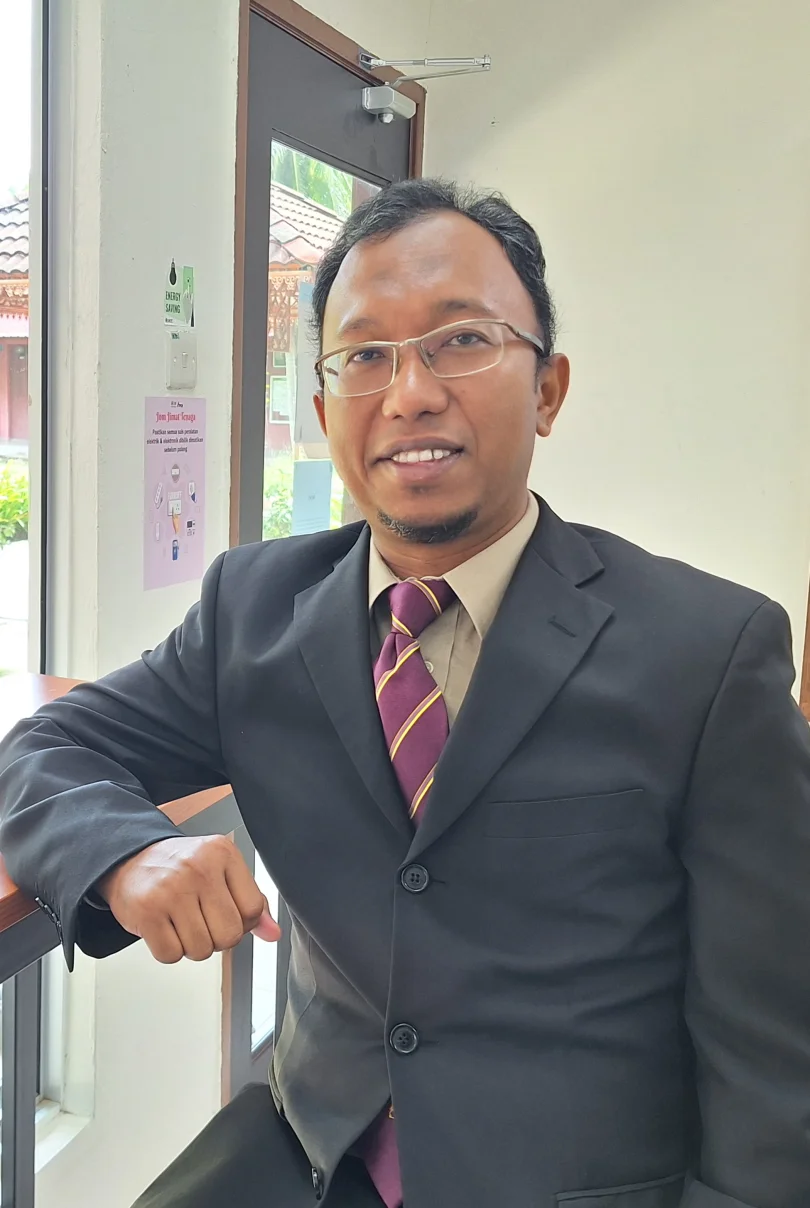 Dr. Mohd Shukur bin Zainol Abidin