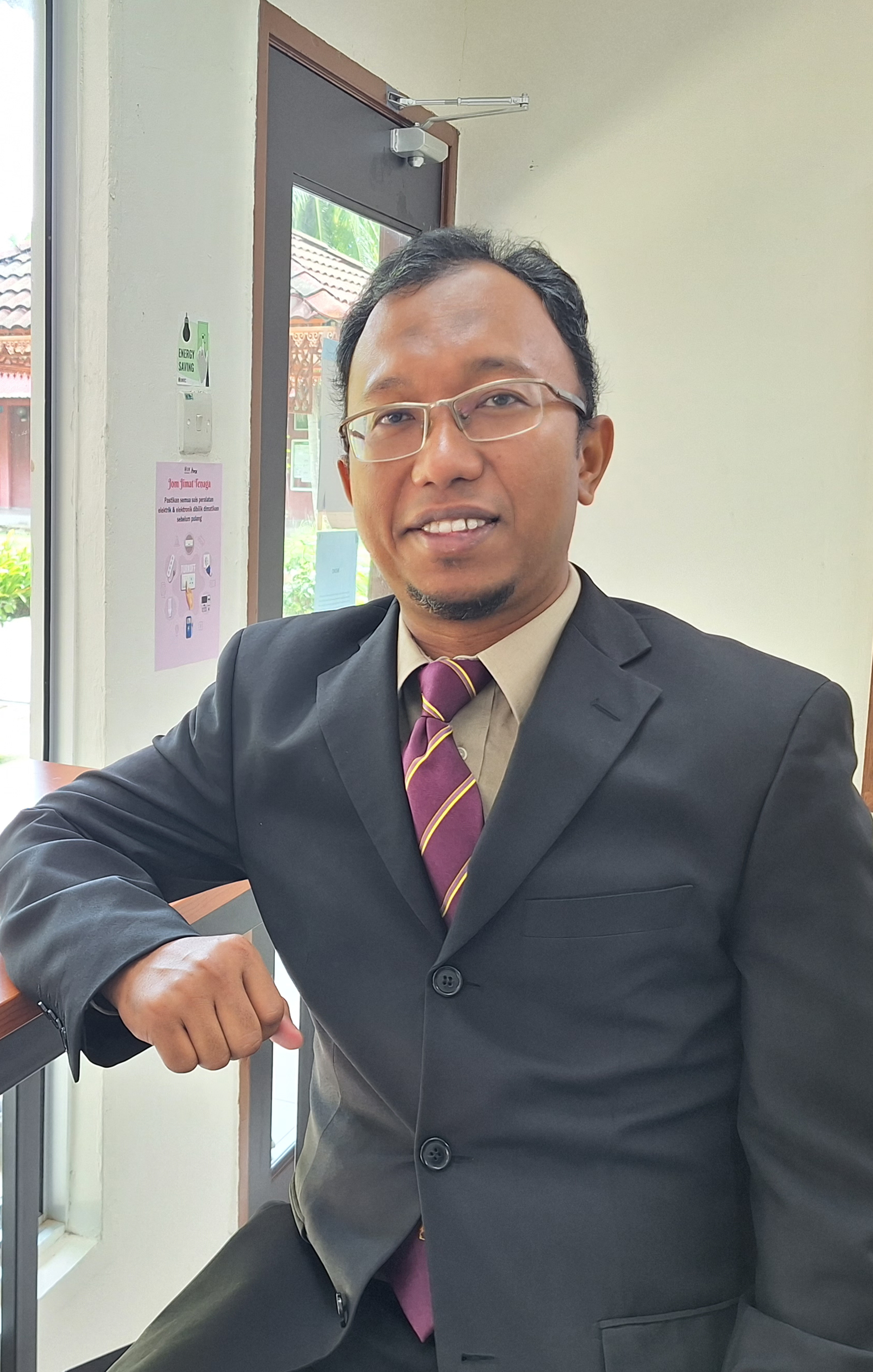 Dr Shukor sm